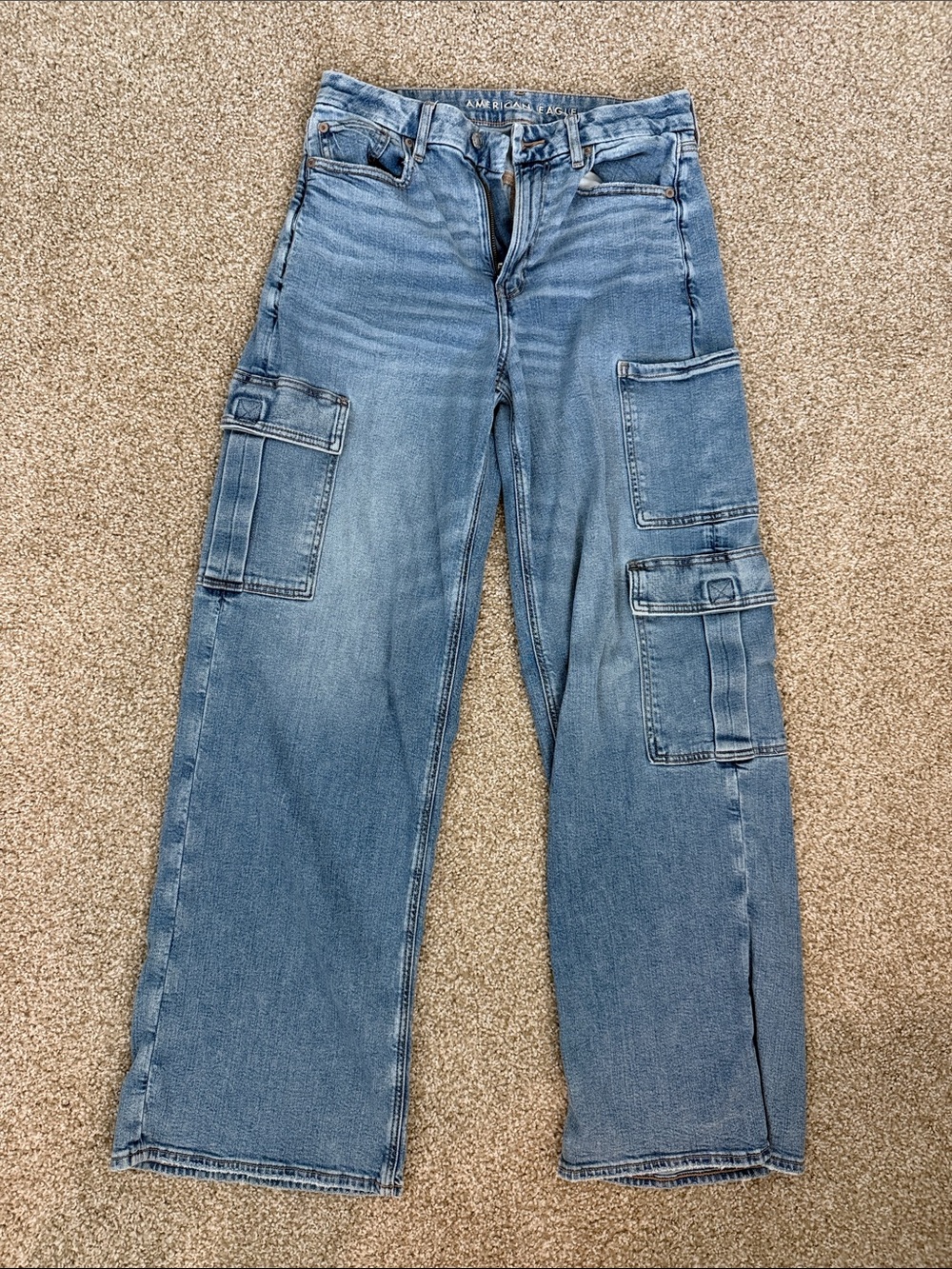 American Eagle Outfitters Women’s Mid Blue Super High Rise Baggy Wide Leg Jean